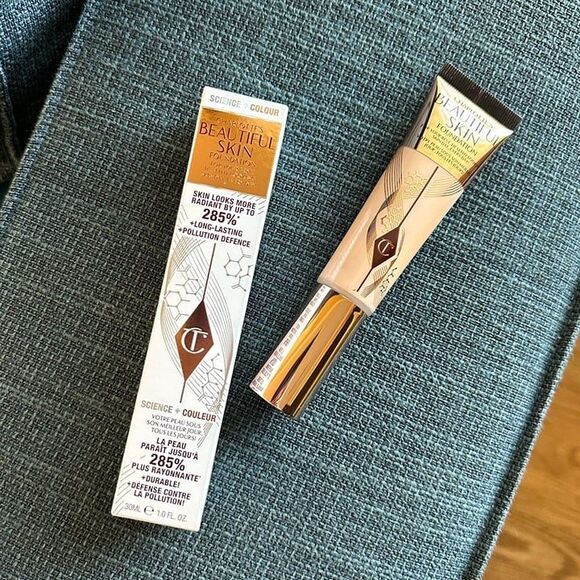 Charlotte Tilbury Beautiful Skin Foundation 2 NEUTRAL FAIR - Picture 8 of 10